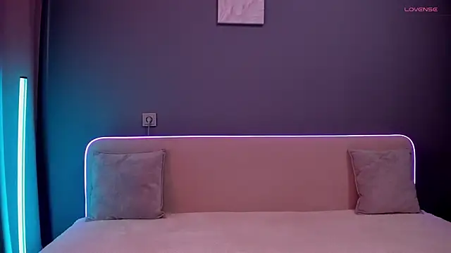 Malika Lisan online show from 10-17-25, 04:49