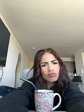 Snapshot of Lisegg_ chatting on 07-06-26, 02:57 Lisegg online show from 07-06-26, 02:57