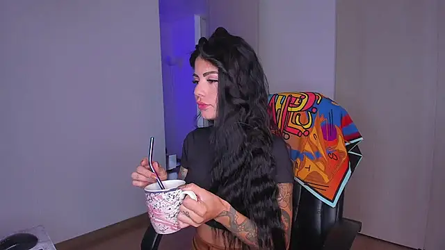 Lisegg  online show from 10-11-25, 01:01