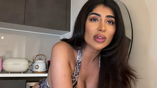ArabicBarbie online show from 12-14-25, 10:48