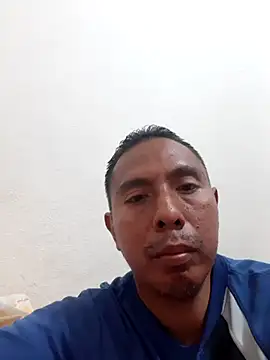 Snapshot of desnudo_Sexoxo chatting on 02-15-25, 01:21 desnudo Sexoxo online show from 02-15-25, 01:21