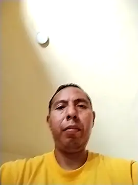 Snapshot of desnudo_Sexoxo chatting on 10-13-25, 04:30 desnudo Sexoxo online show from 10-13-25, 04:30