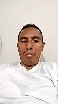 Snapshot of desnudo_Sexoxo chatting on 02-10-25, 08:10 desnudo Sexoxo online show from 02-10-25, 08:10