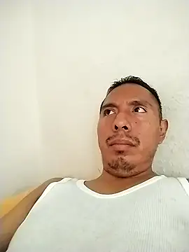 Snapshot of desnudo_Sexoxo chatting on 02-16-25, 04:42 desnudo Sexoxo online show from 02-16-25, 04:42