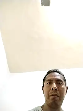 Snapshot of desnudo_Sexoxo chatting on 10-27-25, 11:38 desnudo Sexoxo online show from 10-27-25, 11:38