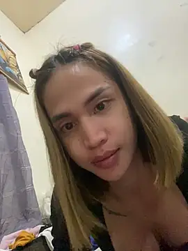 Snapshot of _FoxyFlair chatting on 02-20-26, 08:33 FoxyFlair online show from 02-20-26, 08:33