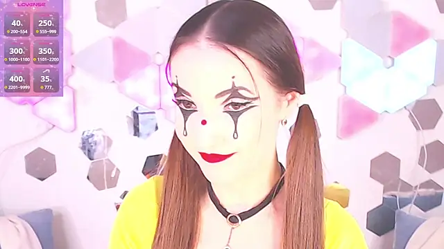 LexiKiss online show from 11-20-25, 11:25