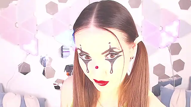 LexiKiss online show from 11-05-25, 10:57