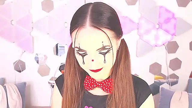 LexiKiss online show from 10-25-25, 03:56