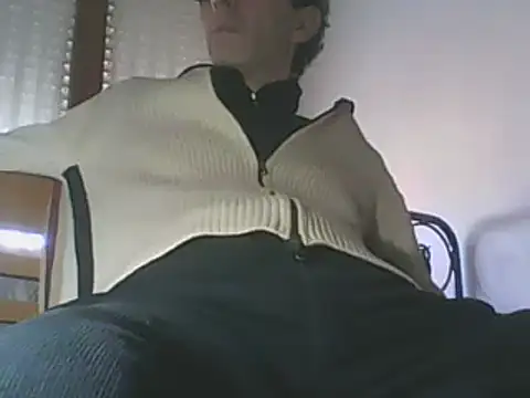 Snapshot of Moro_ra chatting on 12-06-24, 01:06 Moro ra online show from 12-06-24, 01:06