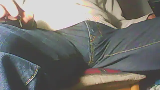 Snapshot of Moro_ra chatting on 10-21-25, 12:48 Moro ra online show from 10-21-25, 12:48