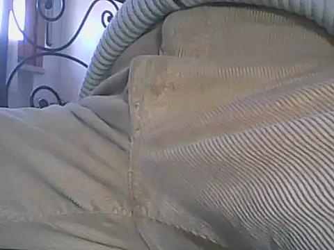 Snapshot of Moro_ra chatting on 03-04-25, 01:17 Moro ra online show from 03-04-25, 01:17