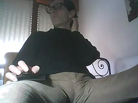 Snapshot of Moro_ra chatting on 03-01-26, 01:00 Moro ra online show from 03-01-26, 01:00