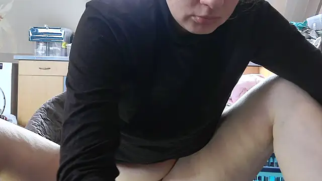SexyAmanda32 online show from 05-05-26, 10:29