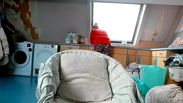 SexyAmanda32 online show from 11-18-25, 10:29