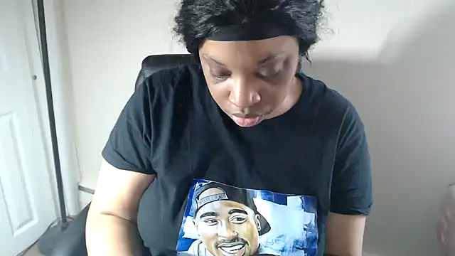 Sexymona1218 online show from 04-15-26, 07:18