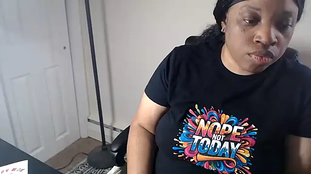Sexymona1218 online show from 05-19-26, 05:20