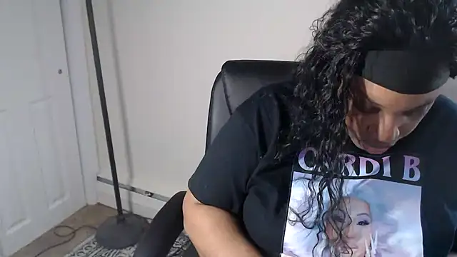 Sexymona1218 online show from 06-05-26, 08:47
