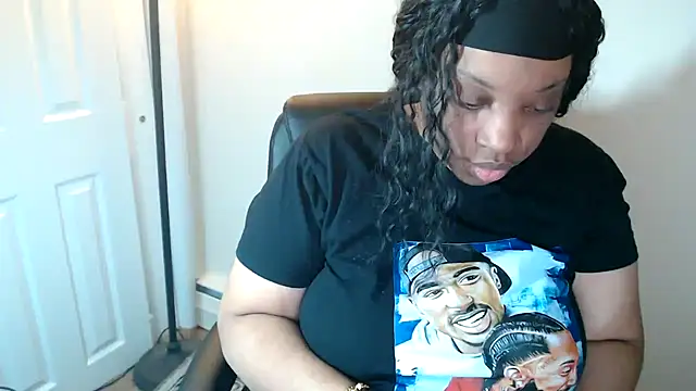 Sexymona1218 online show from 04-23-26, 08:32