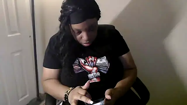 Sexymona1218 online show from 04-26-26, 05:49