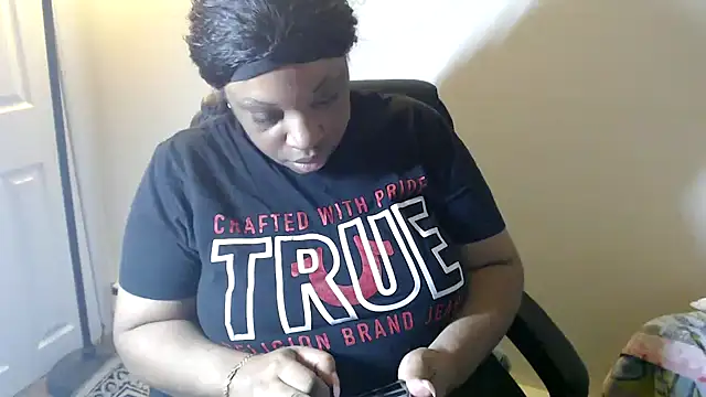 Sexymona1218 online show from 04-02-26, 08:54