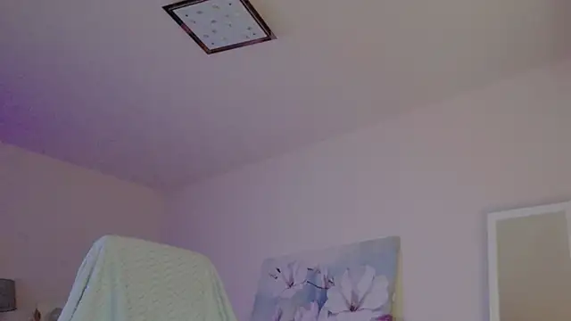 lara heaven online show from 05-26-26, 04:32
