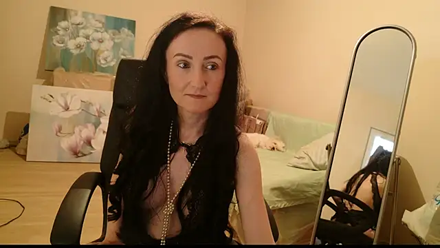 lara heaven online show from 09-19-25, 10:30