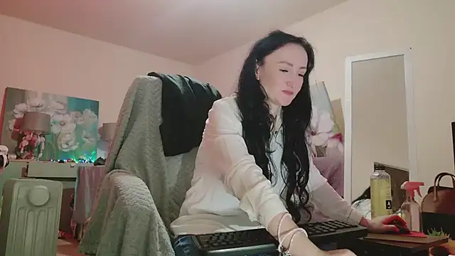 Snapshot of lara_heaven chatting on 02-08-26, 10:46 lara heaven online show from 02-08-26, 10:46