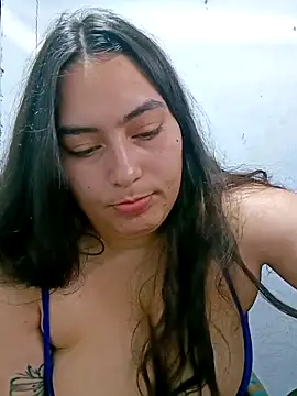 Snapshot of xandra252 chatting on 05-01-26, 05:18 xandra252 online show from 05-01-26, 05:18