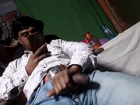 desiboy1101 online show from 02-04-25, 12:55