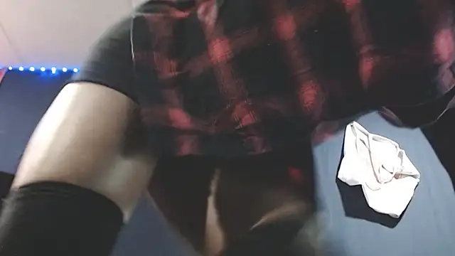 iBreakHeartz online show from 09-19-25, 09:24