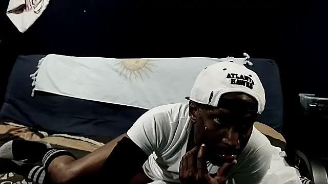 iBreakHeartz online show from 03-03-25, 12:23