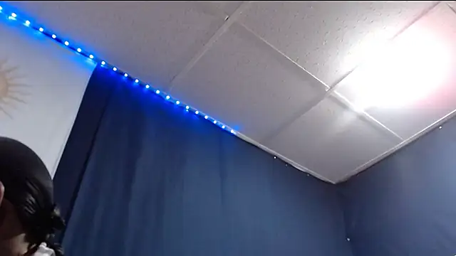 iBreakHeartz online show from 11-26-25, 12:49