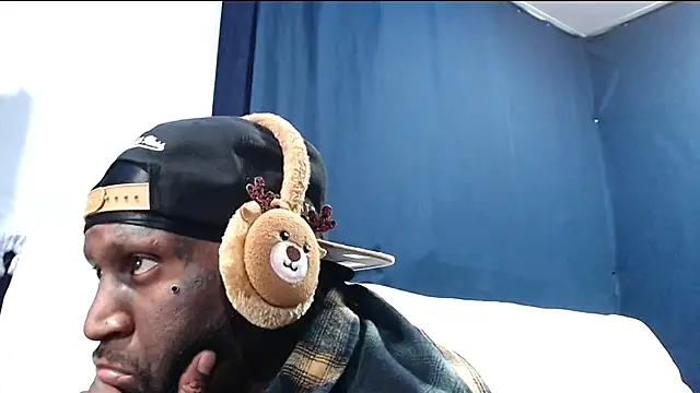iBreakHeartz online show from 11-30-25, 11:33