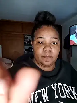 Snapshot of Daddys_girl1 chatting on 10-20-25, 04:25 Daddys girl1 online show from 10-20-25, 04:25