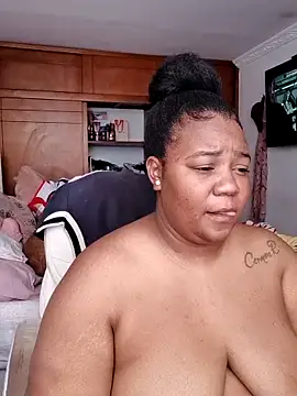 Snapshot of Daddys_girl1 chatting on 10-05-25, 07:15 Daddys girl1 online show from 10-05-25, 07:15