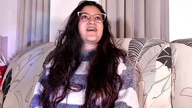 DeesseLuxure online show from 03-11-26, 04:39