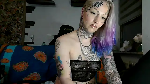 RoxxyInk online show from 05-12-26, 09:32