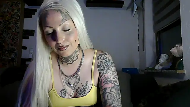 RoxxyInk online show from 05-09-26, 12:03