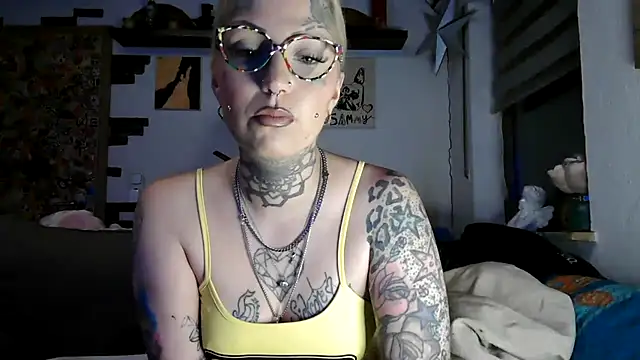 RoxxyInk online show from 05-31-26, 10:10