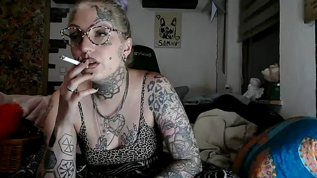 RoxxyInk online show from 06-01-26, 10:42
