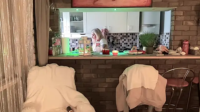 Snapshot of Monageil chatting on 02-02-25, 09:07 Monageil online show from 02-02-25, 09:07