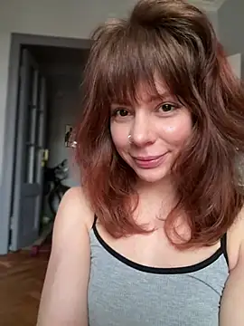 Snapshot of Oopsfoxy chatting on 02-19-26, 06:21 Oopsfoxy online show from 02-19-26, 06:21