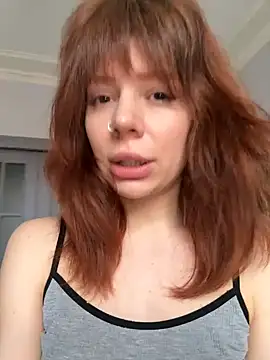 Snapshot of Oopsfoxy chatting on 02-08-26, 09:07 Oopsfoxy online show from 02-08-26, 09:07