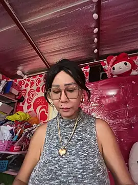 sweetieme online show from 05-26-26, 01:15