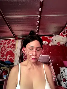 sweetieme online show from 12-20-25, 01:52