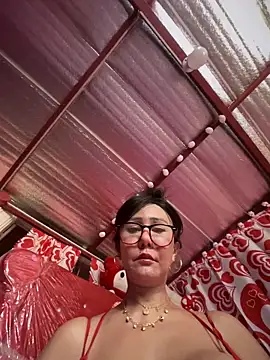 Snapshot of sweetieme chatting on 02-16-26, 02:32 sweetieme online show from 02-16-26, 02:32