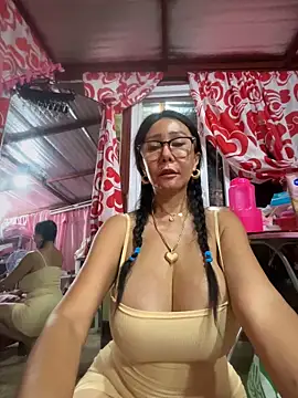 sweetieme online show from 05-17-26, 01:44