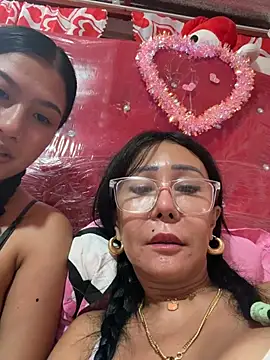 sweetieme online show from 05-19-26, 10:33
