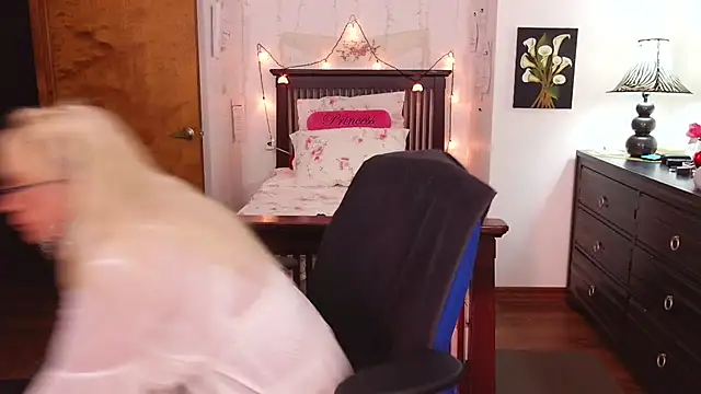 SASSYTHANG online show from 03-22-26, 10:50